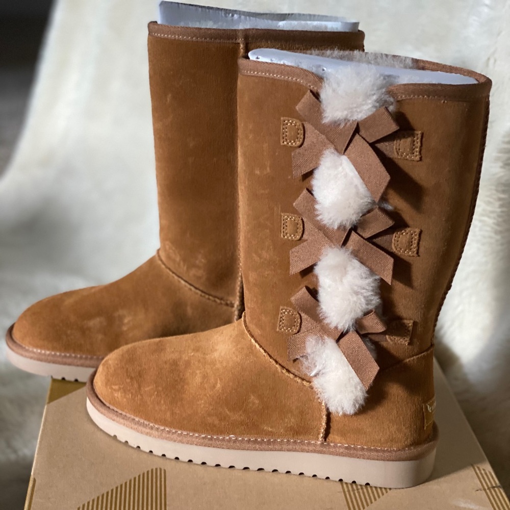 NWT Koolaburra boots by UGG